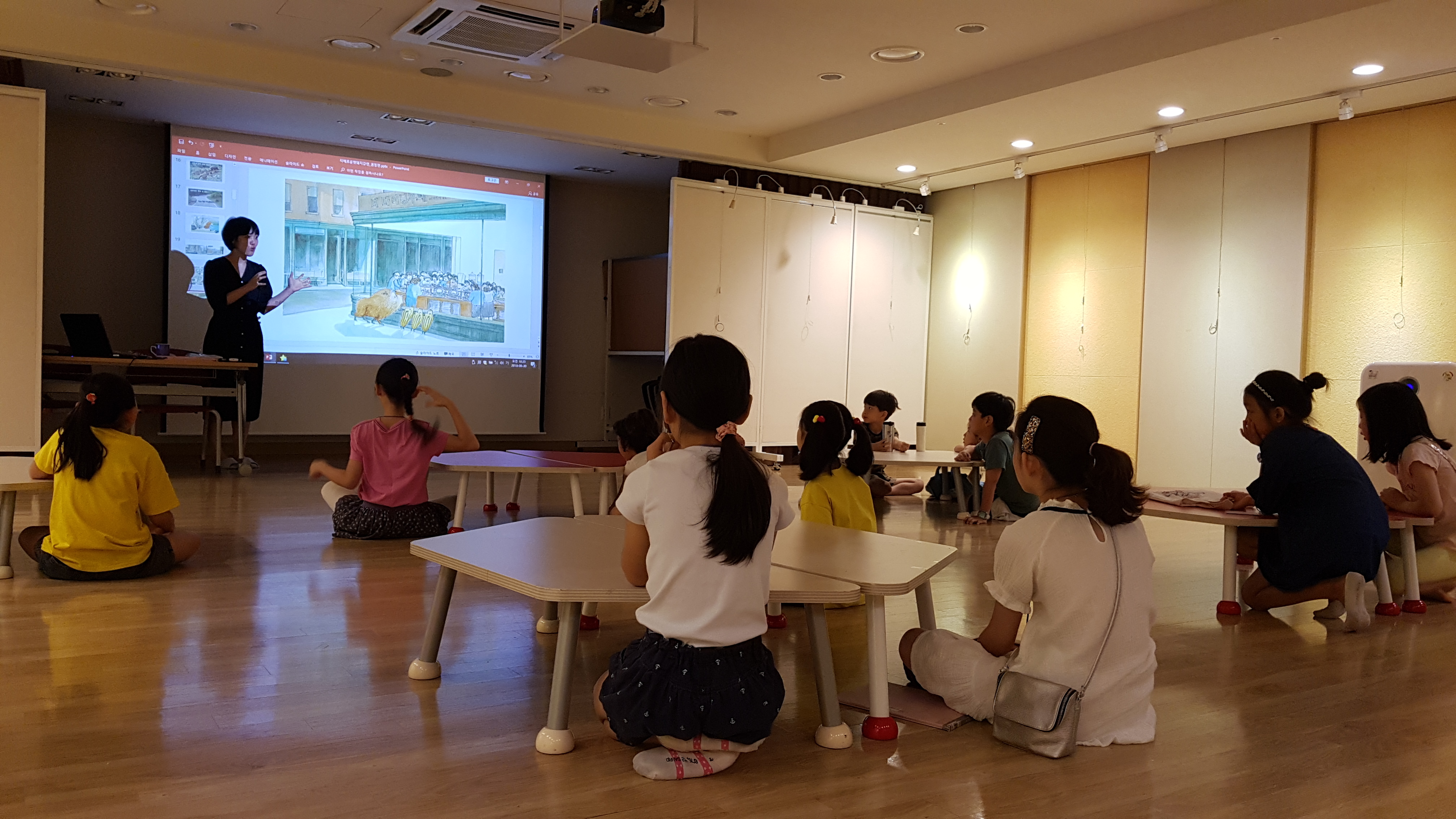 송파어린이도서관-권정민작가와의 만남2.jpg