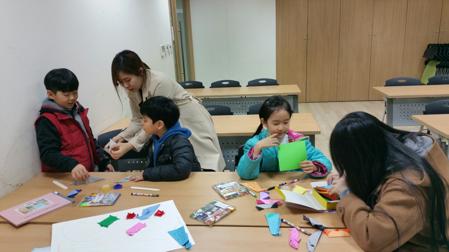 동물들이 사는 나라(협동작품 만들기) (1).jpg