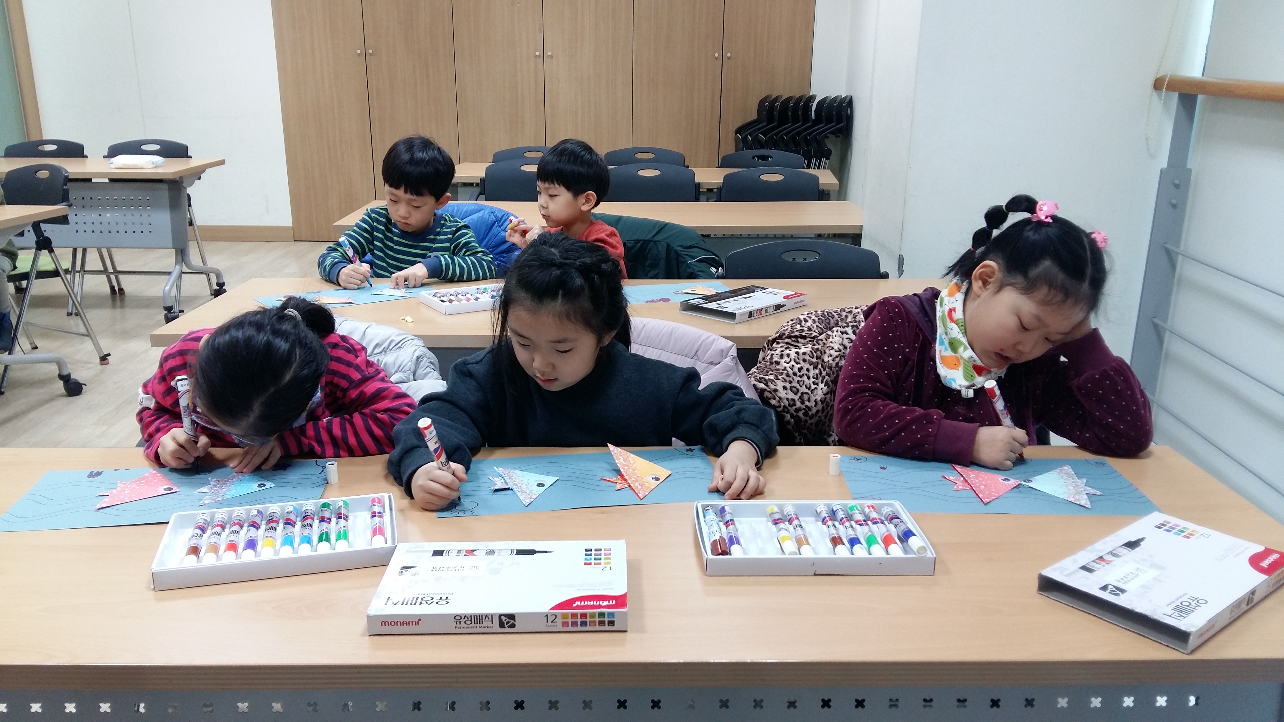 손이 즐거운 그림책 읽기 (2).jpg