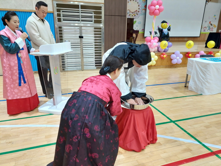 격려사